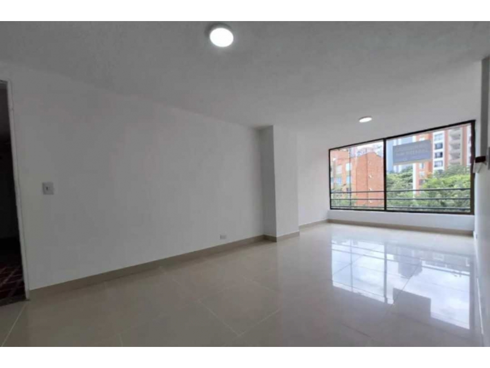 Arriendo Apartamento en el Poblado