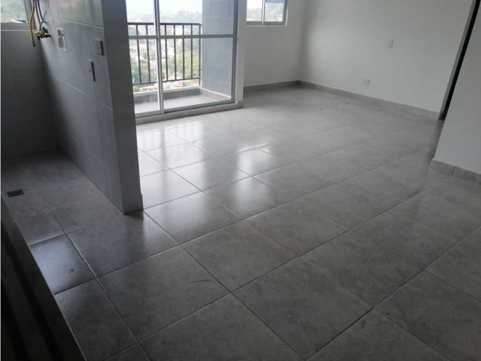 Arriendo apartamento en la Estrella tablaza