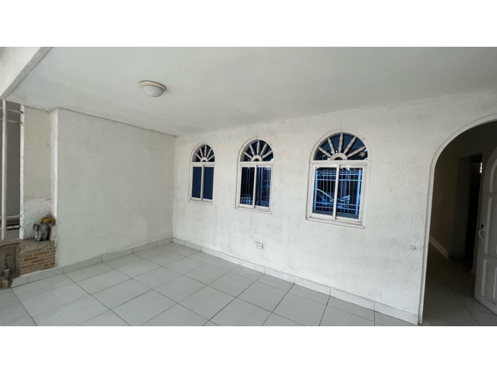 ARRIENDO Casa en barrios Porvenir, en Santa Marta