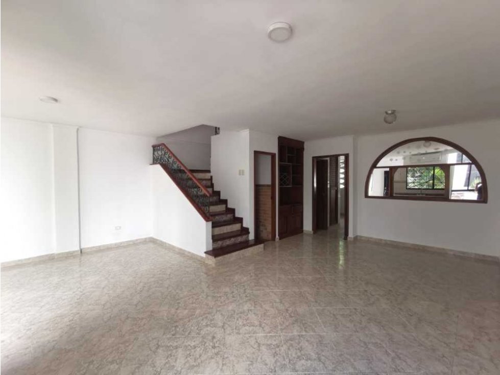 Arriendo casa en conjunto. Altos de Riomar. Barranquilla