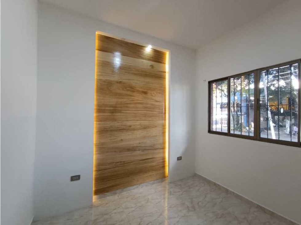 ARRIENDO CASA EN LAURELES