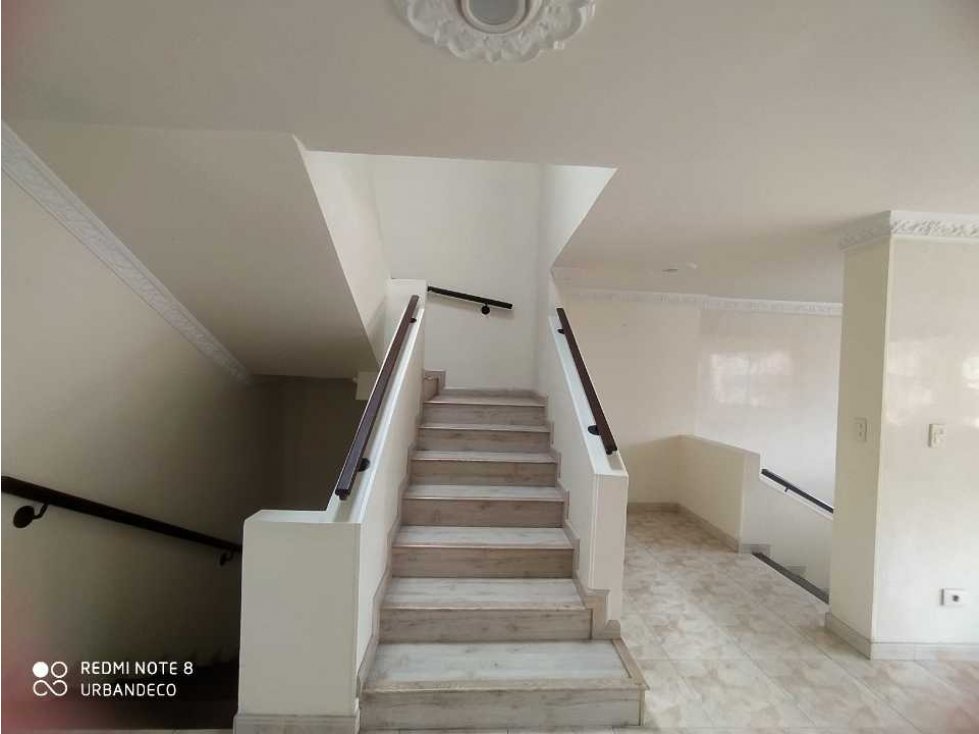 Arriendo casa uso comercial en zipaquira