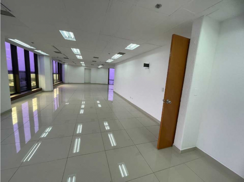 Arriendo de oficina en Medellín, sector centro