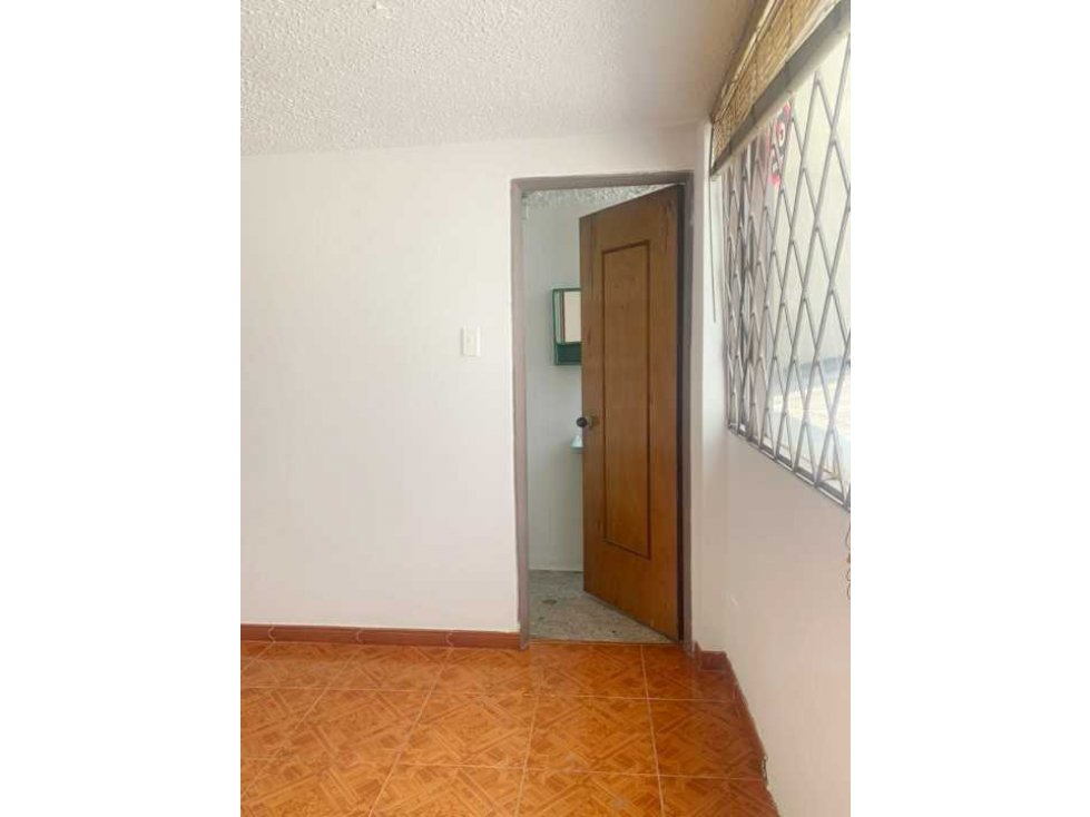 ARRIENDO OFICINA BARRIO SAN FELIPE