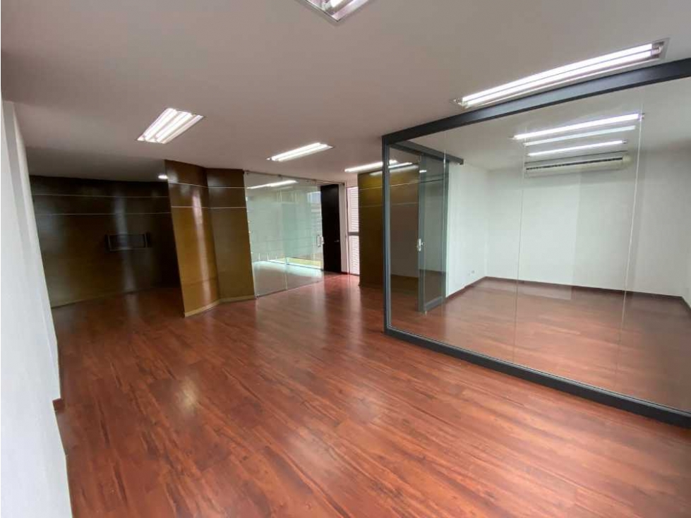 Arriendo Oficina En El Poblado