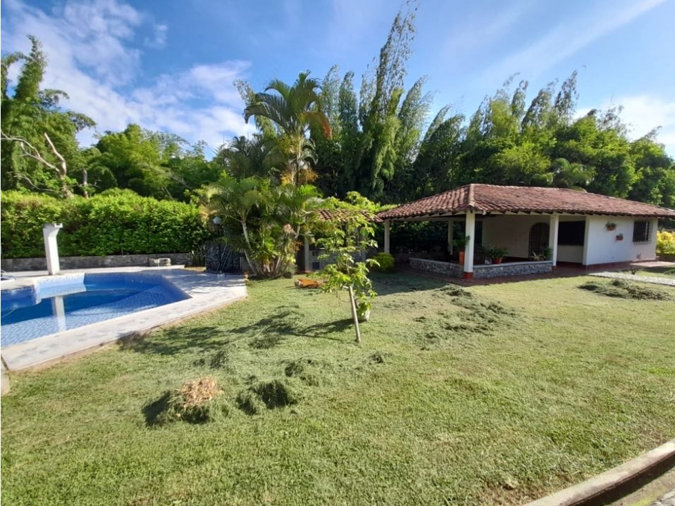 Belén - Hermosa casa campestre en conjunto cerrado en venta Palmira