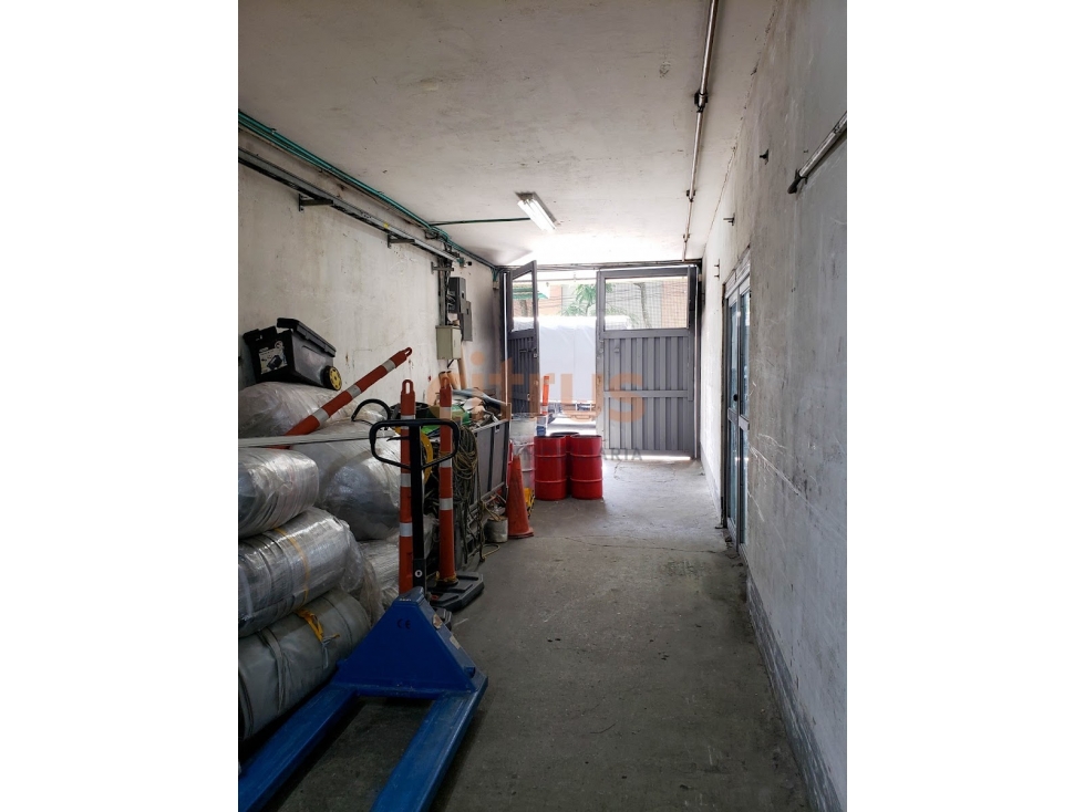 Bodega en Venta en Medellin - Barrio Colombia