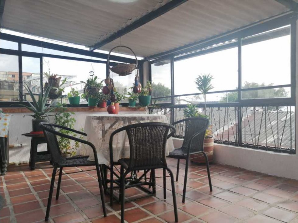 Casa 4 alcobas Los Alcázares Manizales