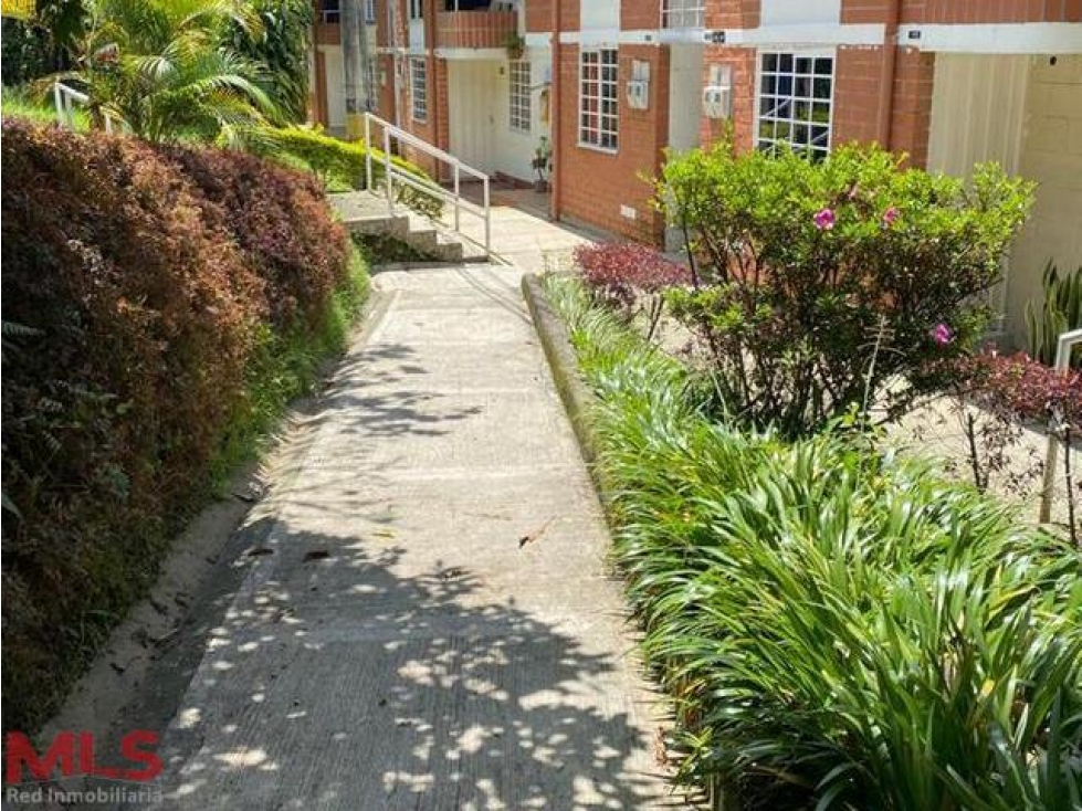 CASA A LA VENTA!!(MLS#235846)