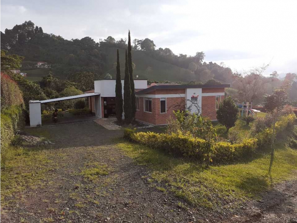 Casa campestre en Venta  en Santa Rosa vía a Termales / COD: 5604433