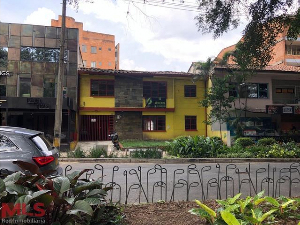 Casa comercial sobre toda la Av Jardín(MLS#237755)