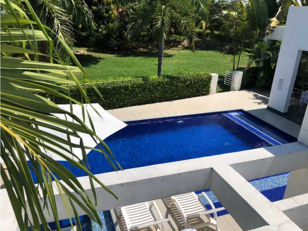 Casa con piscina privada en Flandes