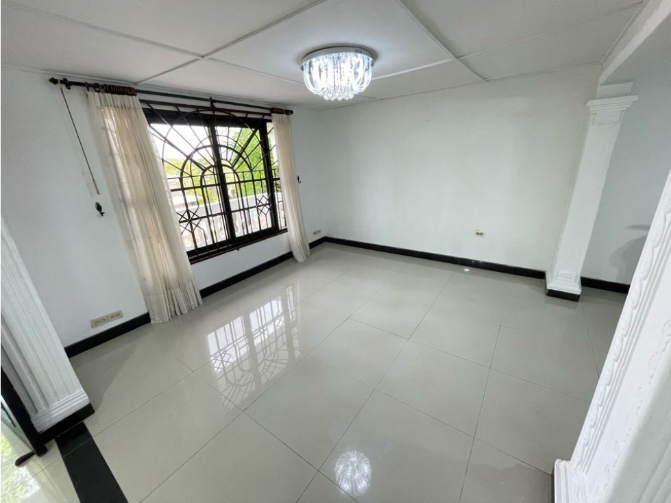 Vendo casa barrio Ciudad Jardín en Barranquilla