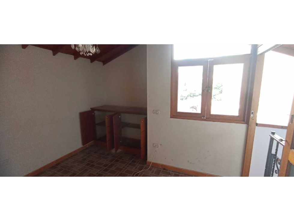 Casa en arriendo en sector cabañitas cerca al colegio San buenaventura