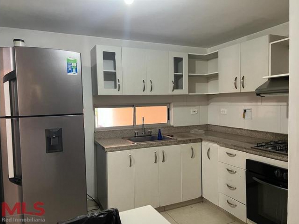 Casa en unidad cerrada en Sabaneta(MLS#239836)