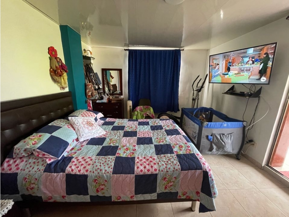 CASA EN VENTA BARRIO LOS PARAÍSOS