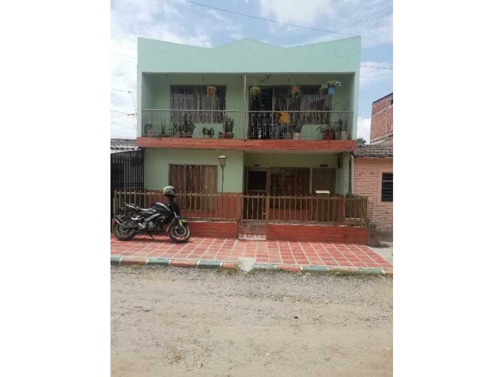 Casa en venta bifamiliar en Andrés Sanin