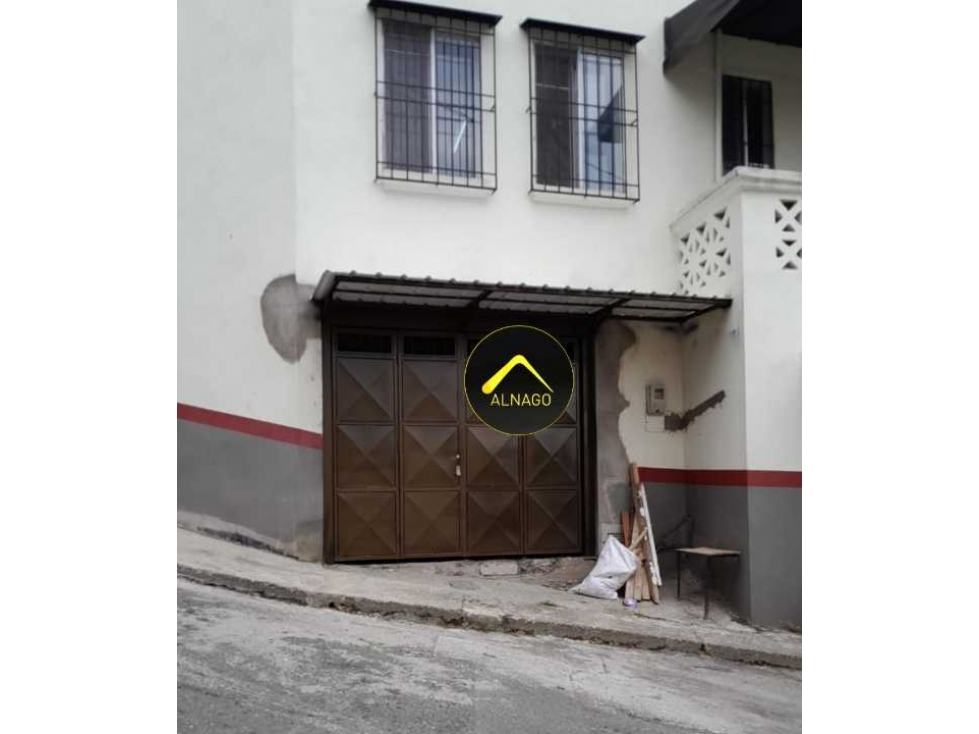 CASA   REMODELACION EN VENTA  BARRIO LAS PALMAS, MEDELLIN PISO 1