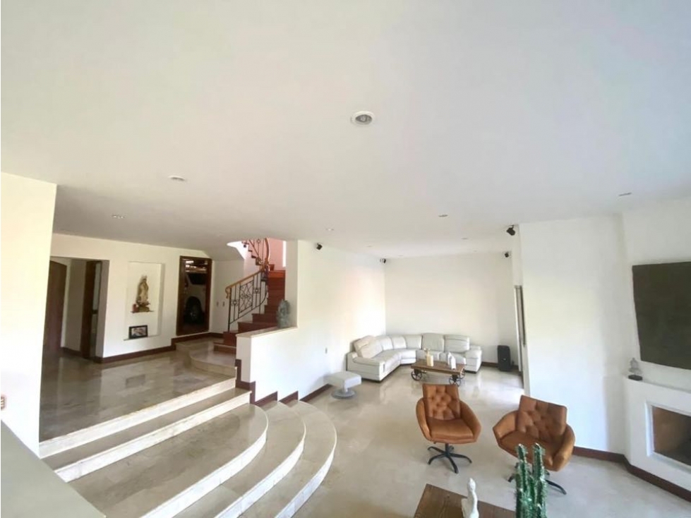 Casa en venta en el Poblado - Loma de los Balsos