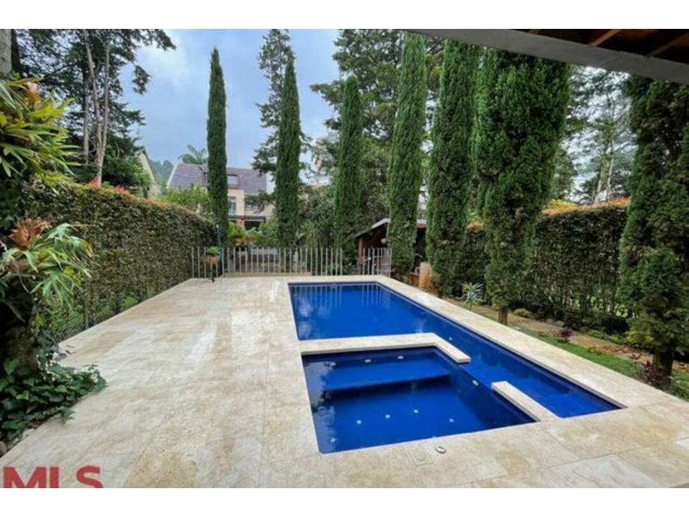 Casa en venta en El Tesoro, Medellín