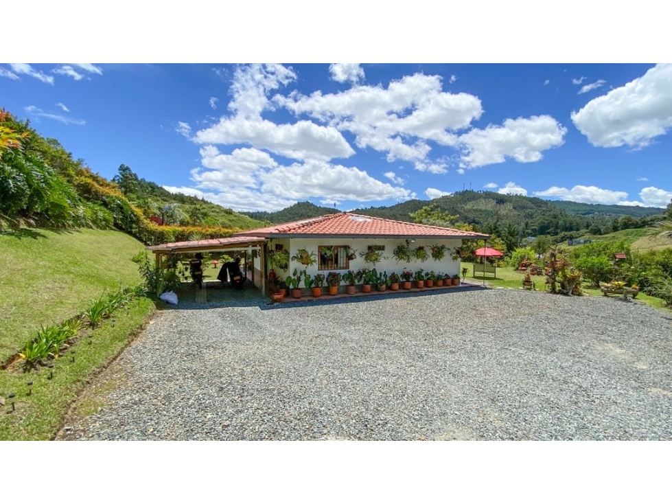 CASA FINCA PARA VENTA, SECTOR DON DIEGO. EL RETIRO