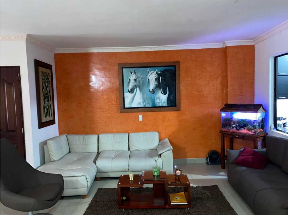 Venta amplia casa en Medellín, Robledo, Barrio Palenque