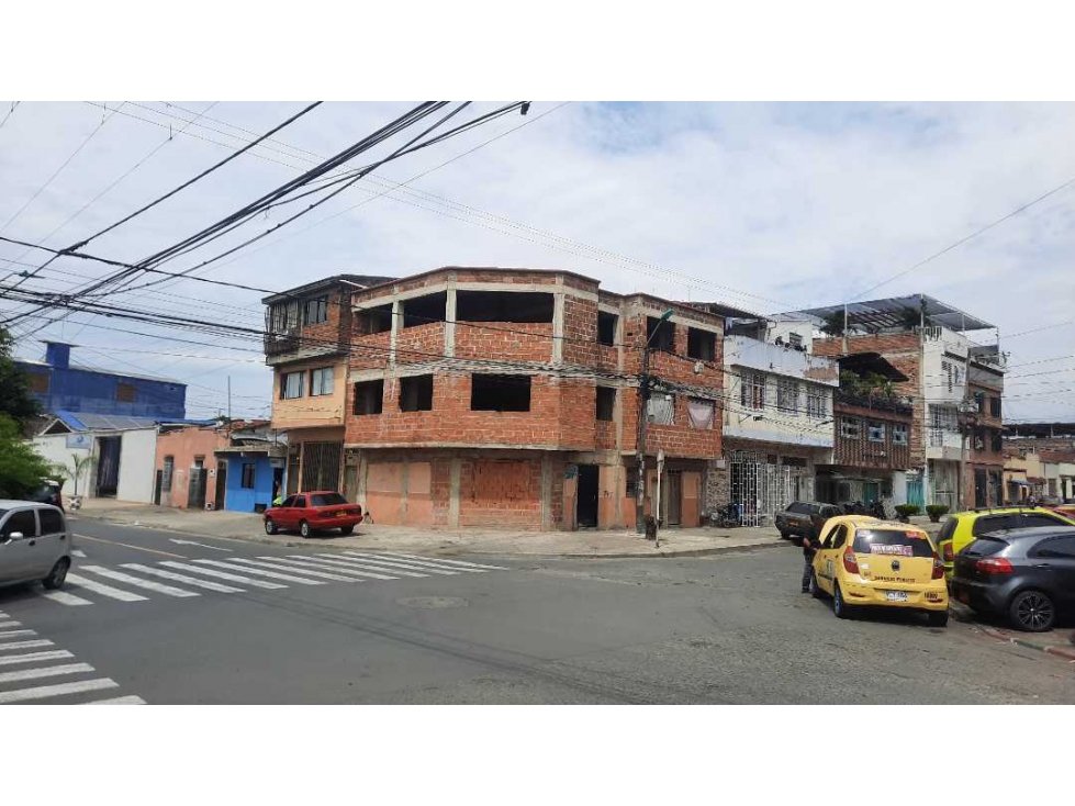 Casa para venta en cali barrio la floresta esquinera comercial 3 pisos