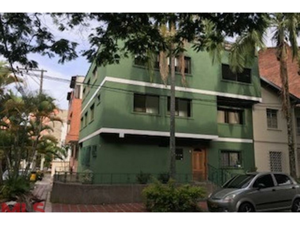 Edificio en venta en Laureles, Medellín