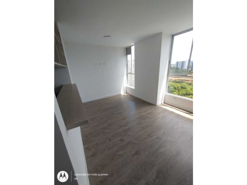 En renta hermoso apartamento en la vía condina