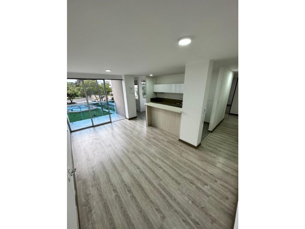 EN VENTA APARTAMENTO ALAMOS PEREIRA