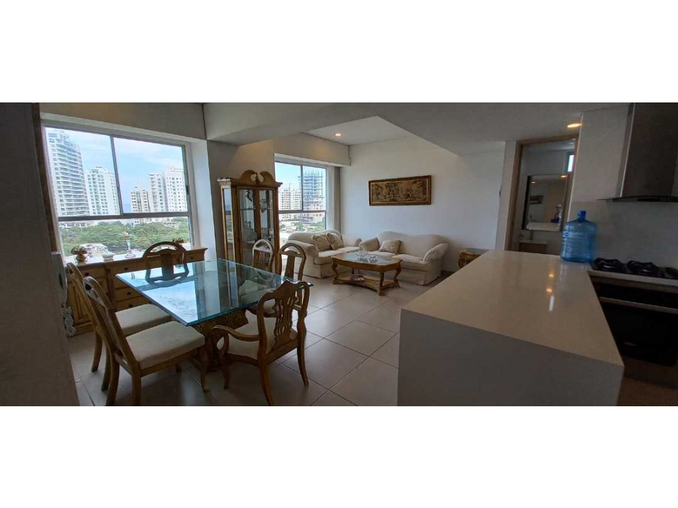 En Venta apartamento excelente vista al mar en el Prado