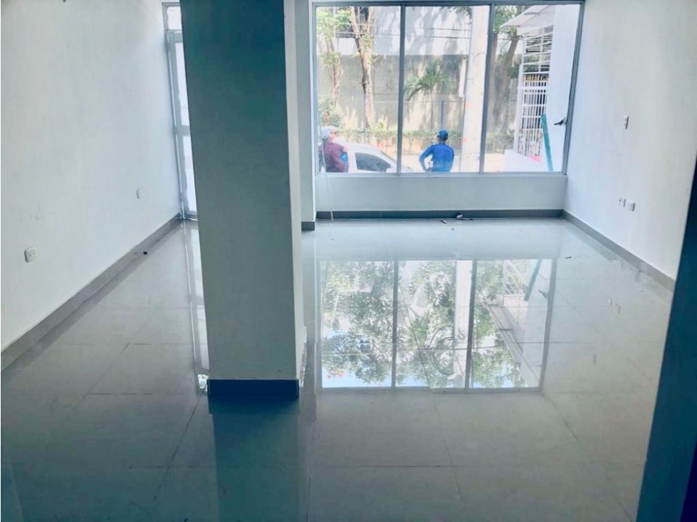 EN VENTA LOCAL COMERCIAL EN CARTAGENA EN EL BARRIO ESPAÑA