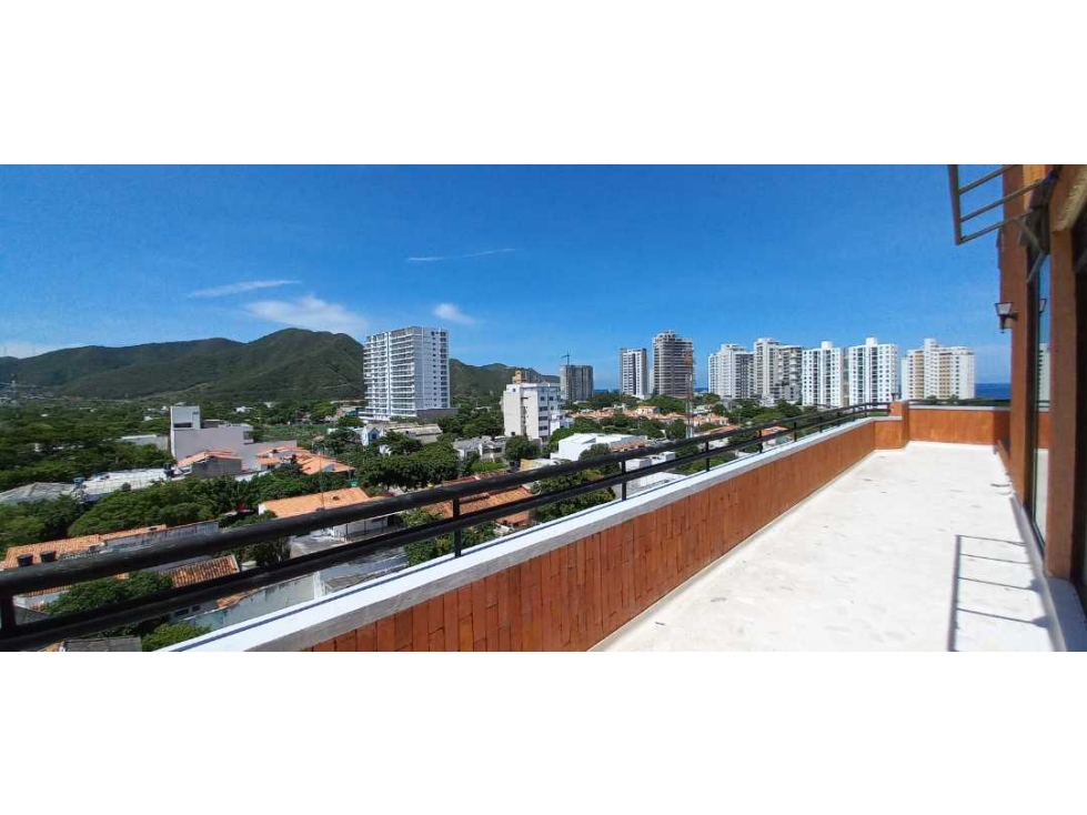 EN VENTA PENTHOUSE EL PRADO SANTA MARTA