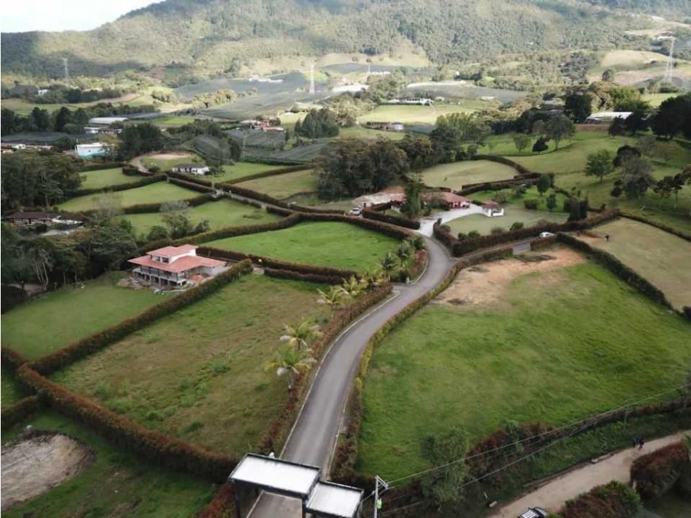 Espectacular Lote en el Carmen de Viboral Unidad Cerrada