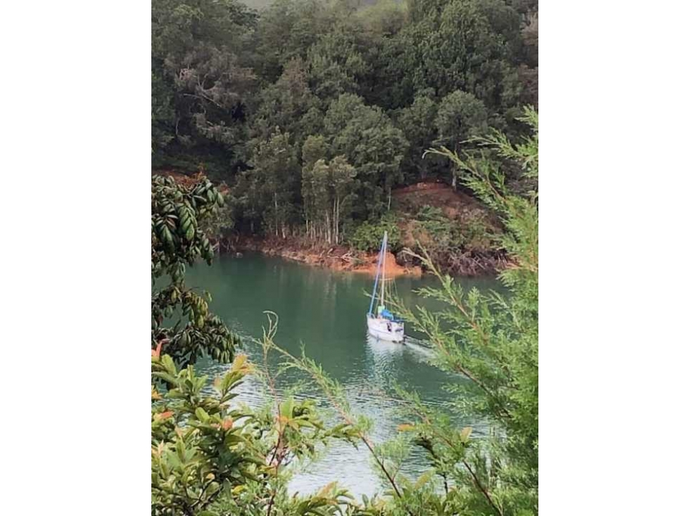 Finca En Guatapé  Vereda La Piedra