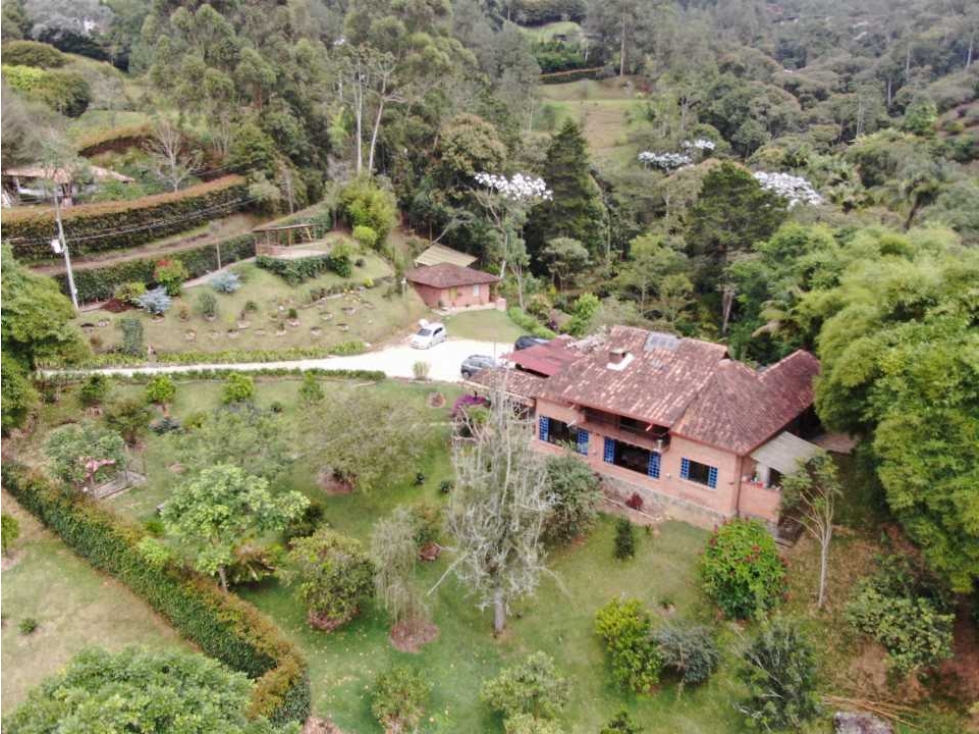 FINCA EN VENTA EL RETIRO - ANTIOQUIA, SECTOR LA LORENA.