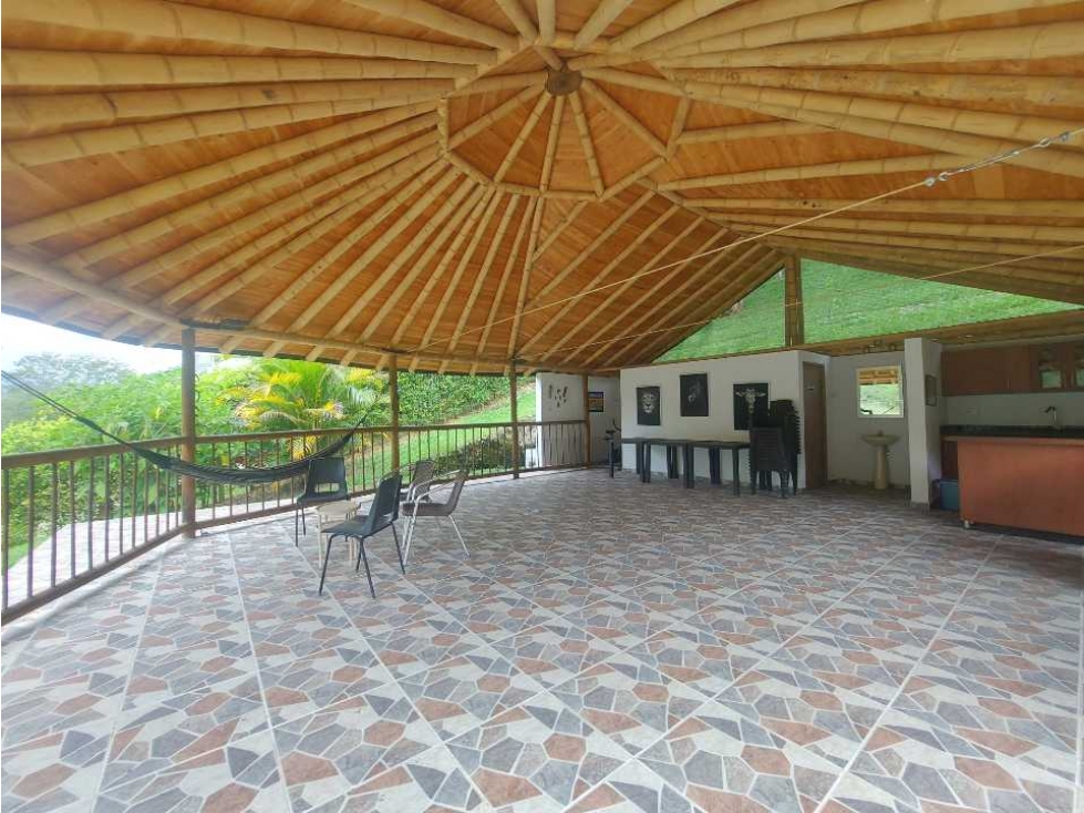 FINCA EN VENTA EN GIRARDOTA