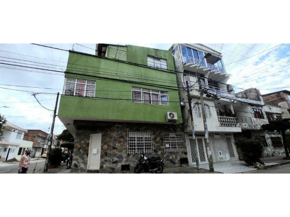 HERMOSA CASA EN VENTA EN EL BARRIO GUAYAQUIL