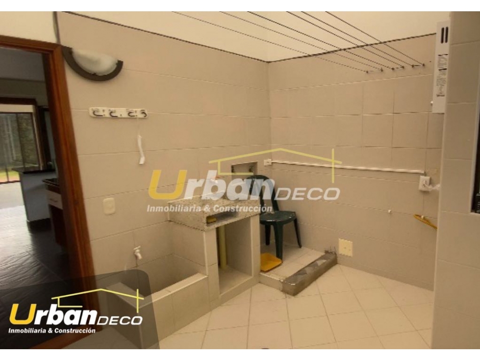 VENDO O ARRIENDO CASA CAMPESTRE EN CHÍA, TIQUIZA