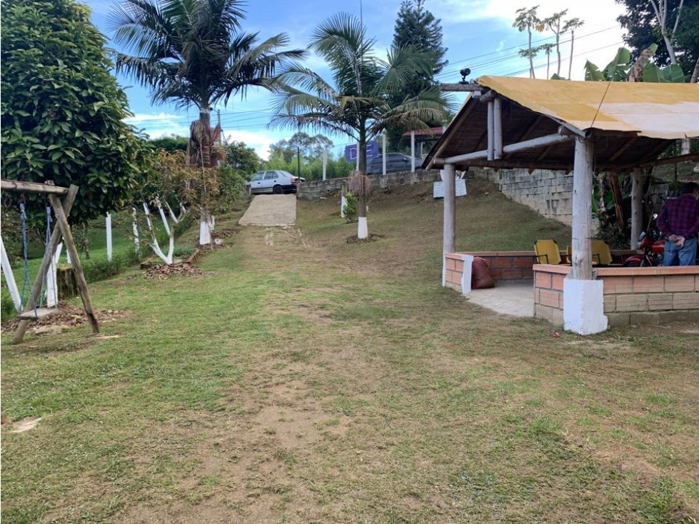 Hermosa finca cerca a la autopista Medellín Bogota sector El Sango