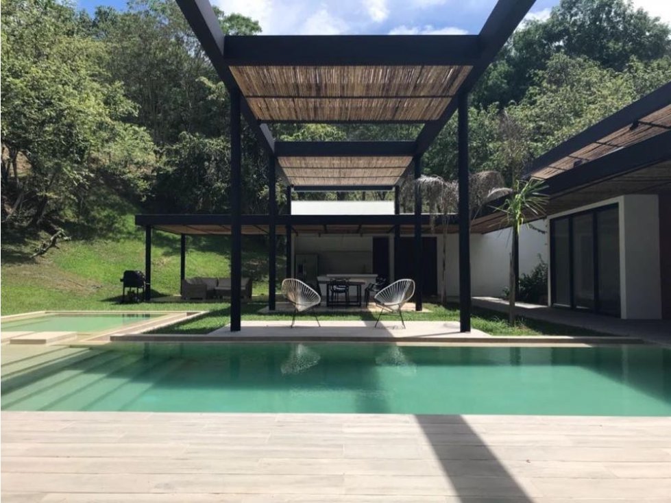 HERMOSA FINCA EN VENTA SANTA FE DE ANTIOQUIA