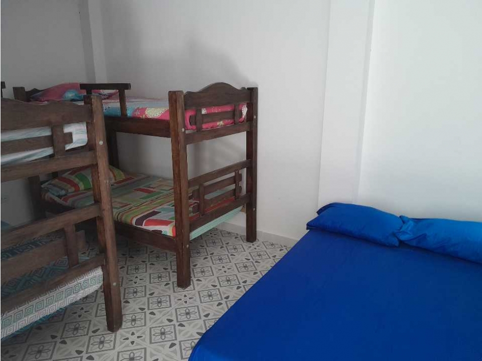 Hostal casi nuevo de 5 alcobas barrio ayapel sector bello horizonte