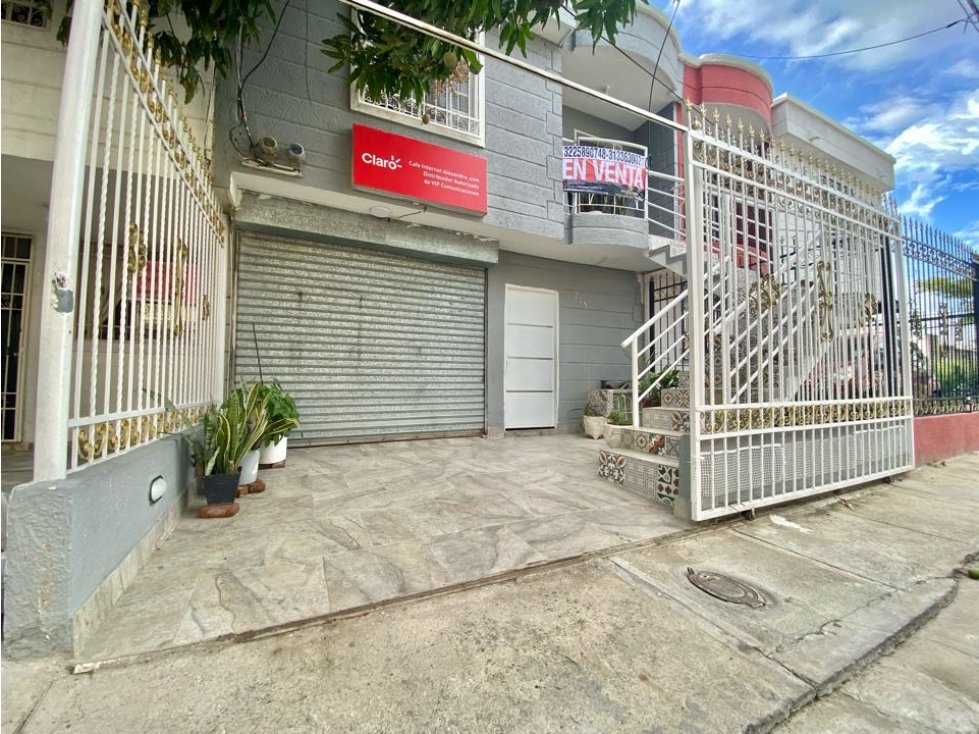 IMPONENTE CASA CON LOCAL COMERCIAL SECTOR TERRANOVA