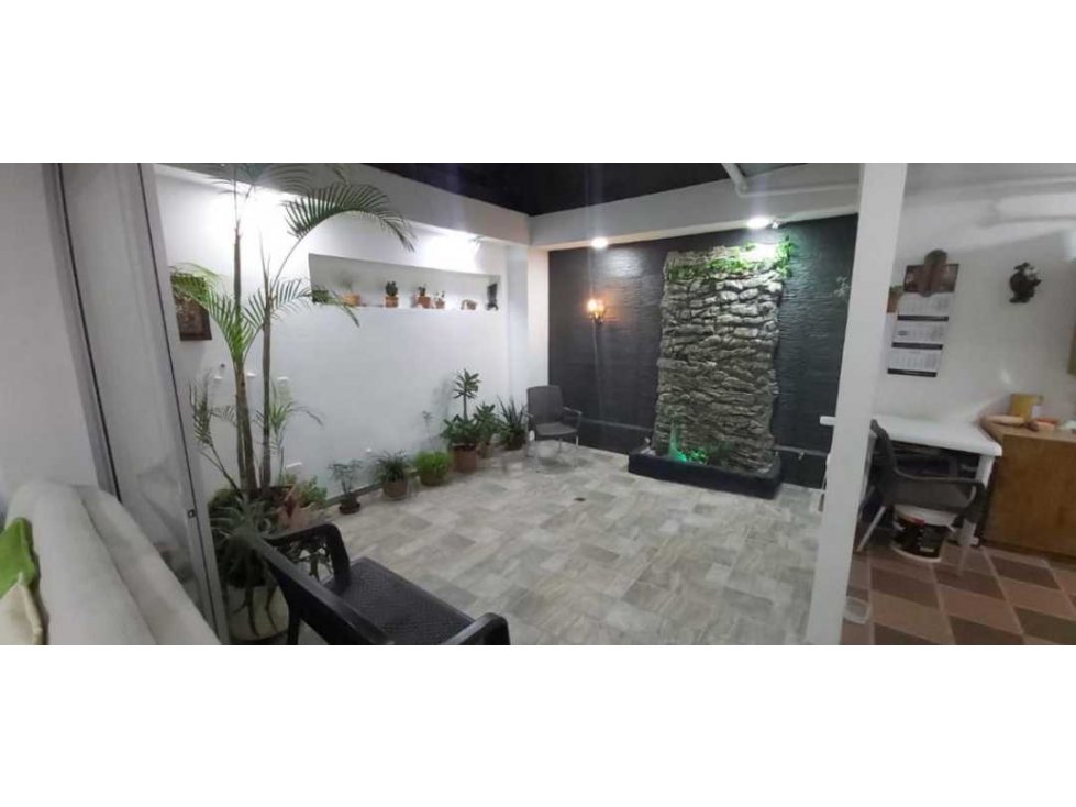 LINDA CASA EN VENTA CON PROYECCIÓN PARA CONSTRUCCIÓN DE PH _ UBICACIÓN