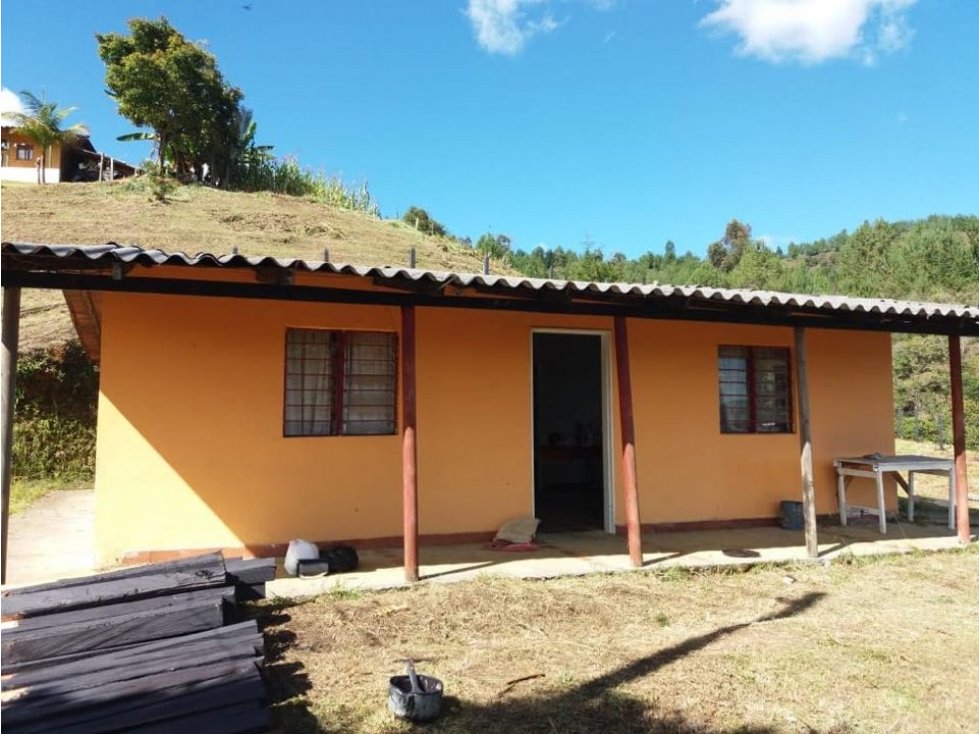 LINDA FINCA EN VENTA DE OPORTUNIDAD EN GUARNE