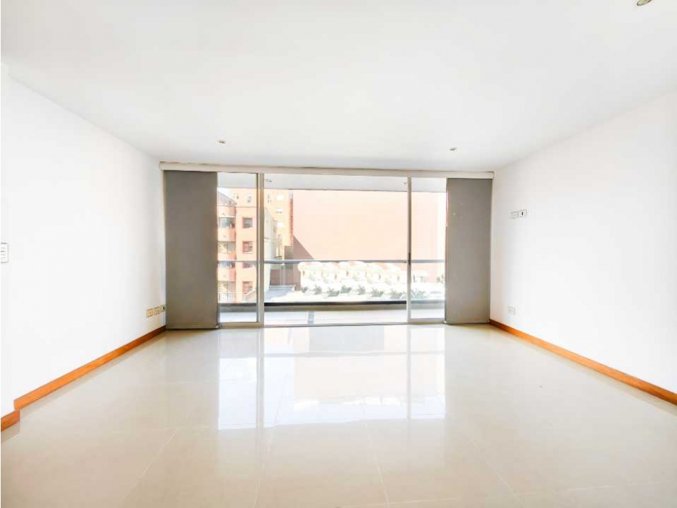 Lindo Apartamento en Venta Conquistadores, moderno