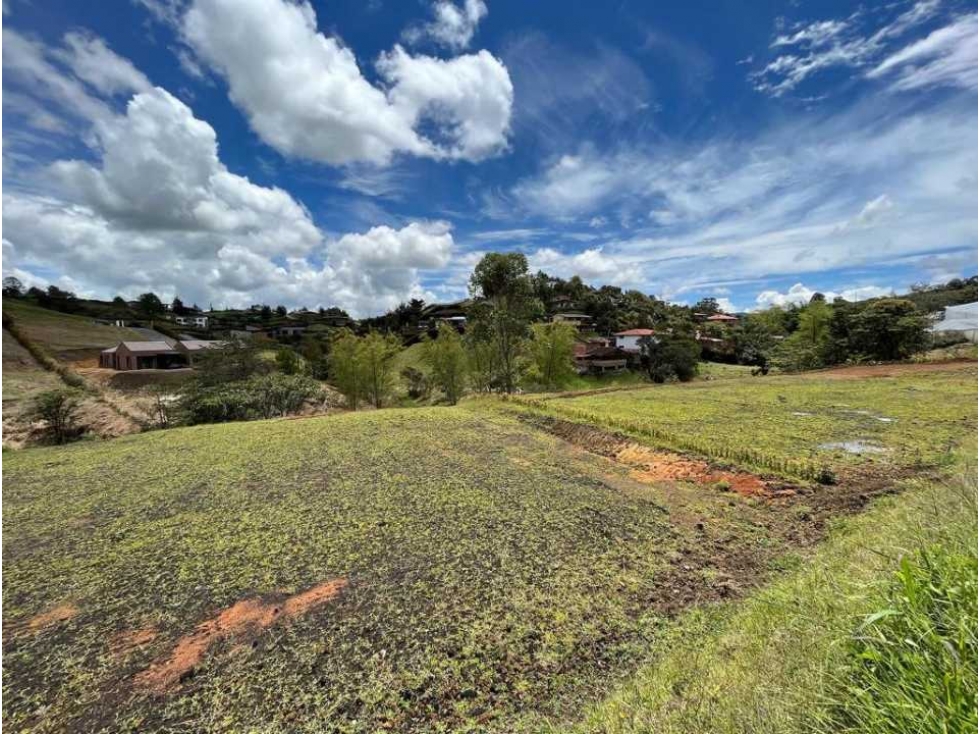 Lindo lote en conjunto cerrado campestre (Vía San Antoni la Ceja)