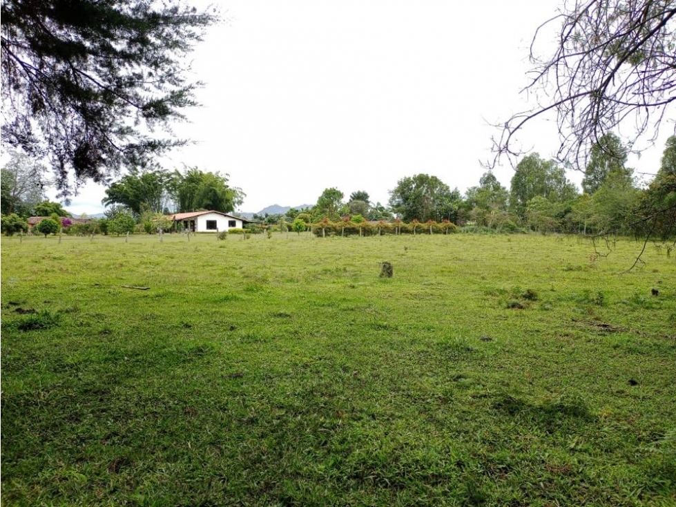 LINDO LOTE EN VENTA CERCA A SAN ANTONIO DE PEREIRA -RIONEGRO ANTIOQUIA