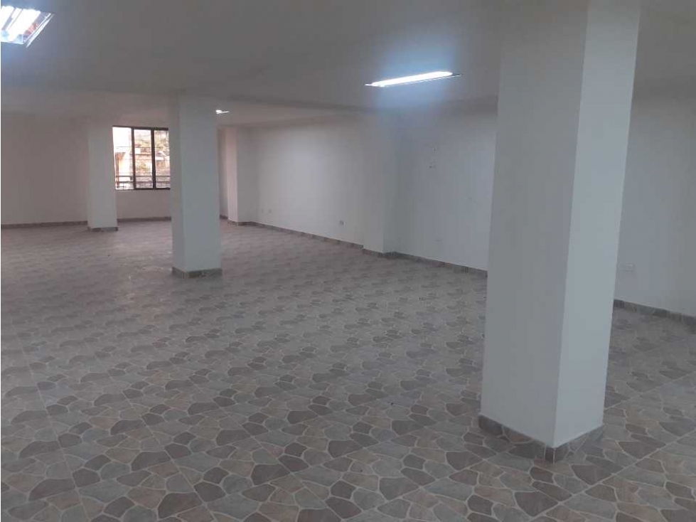 Local en arriendo en Dosquebradas sector La Pradera  / COD: 5556407