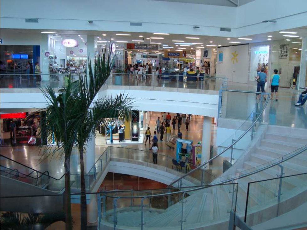 Local en Venta en el Centro Comercial Caribe Plaza